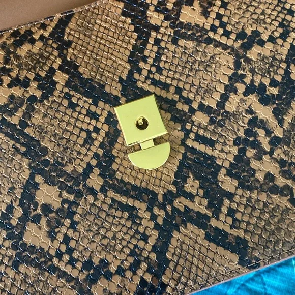 JW PEI Snakeskin Crossbody Bag - Picture 5 of 5